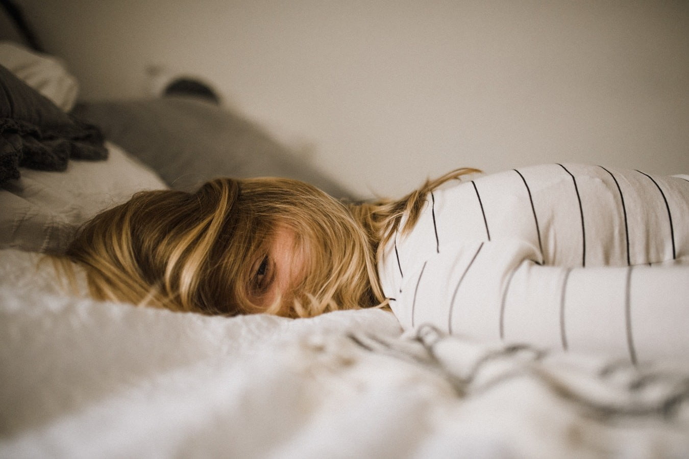 Are flat pillows a pain in your neck? Here are the best pillows for side-sleepers