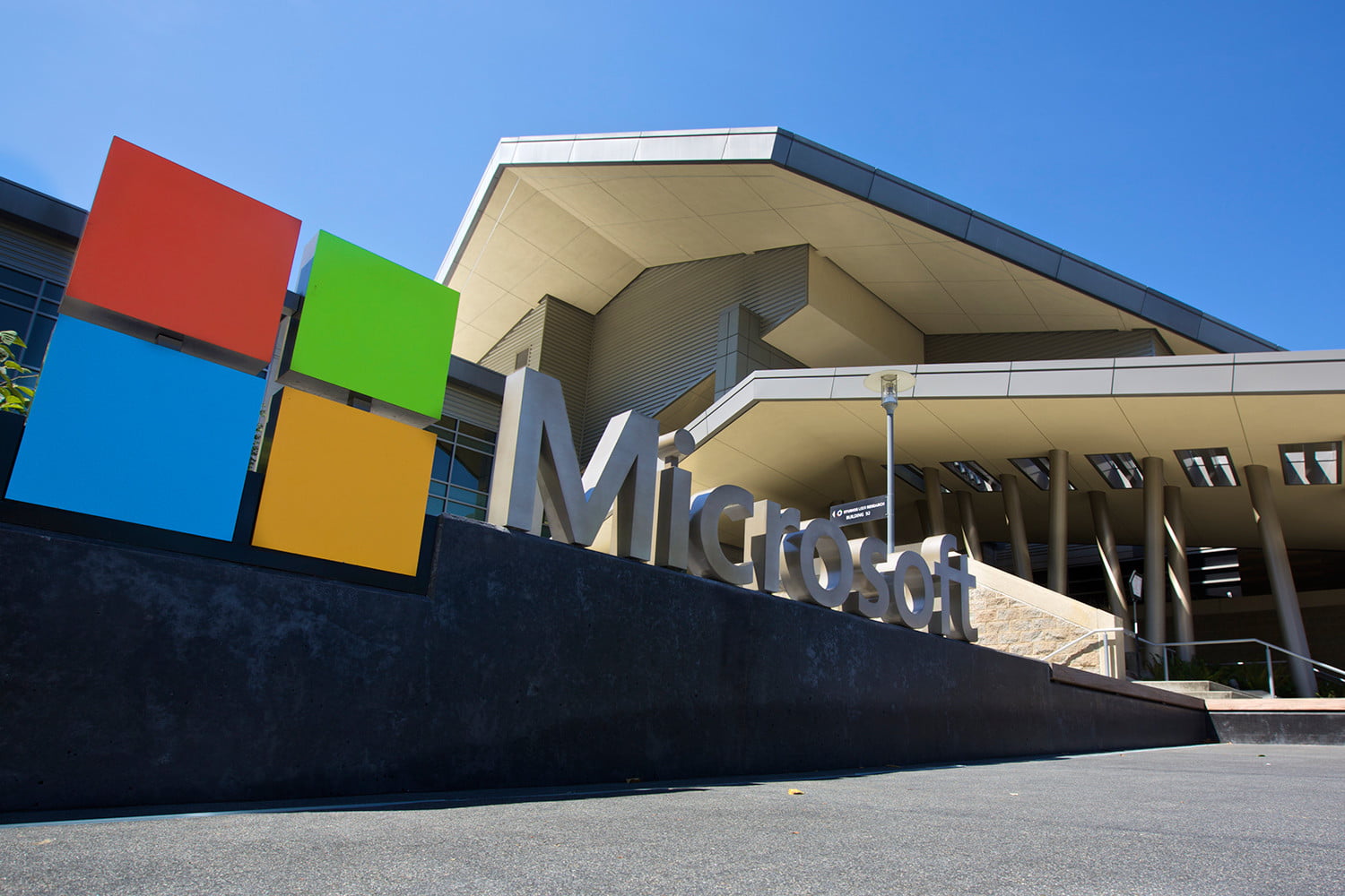 Microsoft will extend Windows 7 support in exchange for a monthly fee