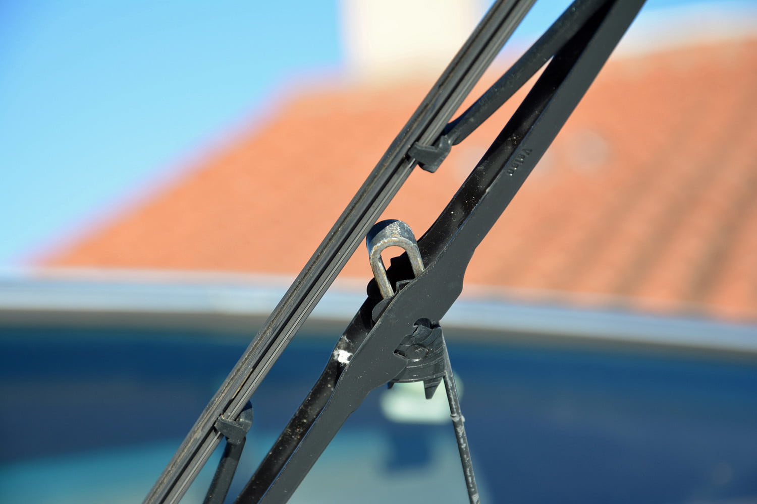 How to change your windshield wipers
