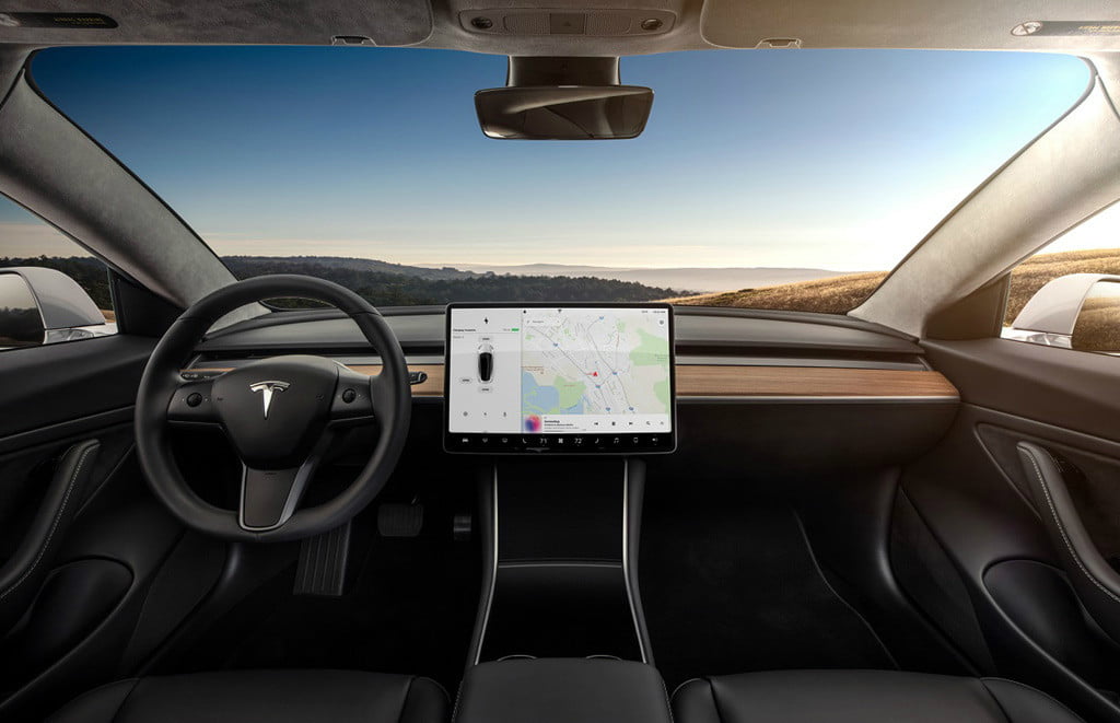Tesla drops Full Self-Driving option from online configurator to spare ‘confusion’
