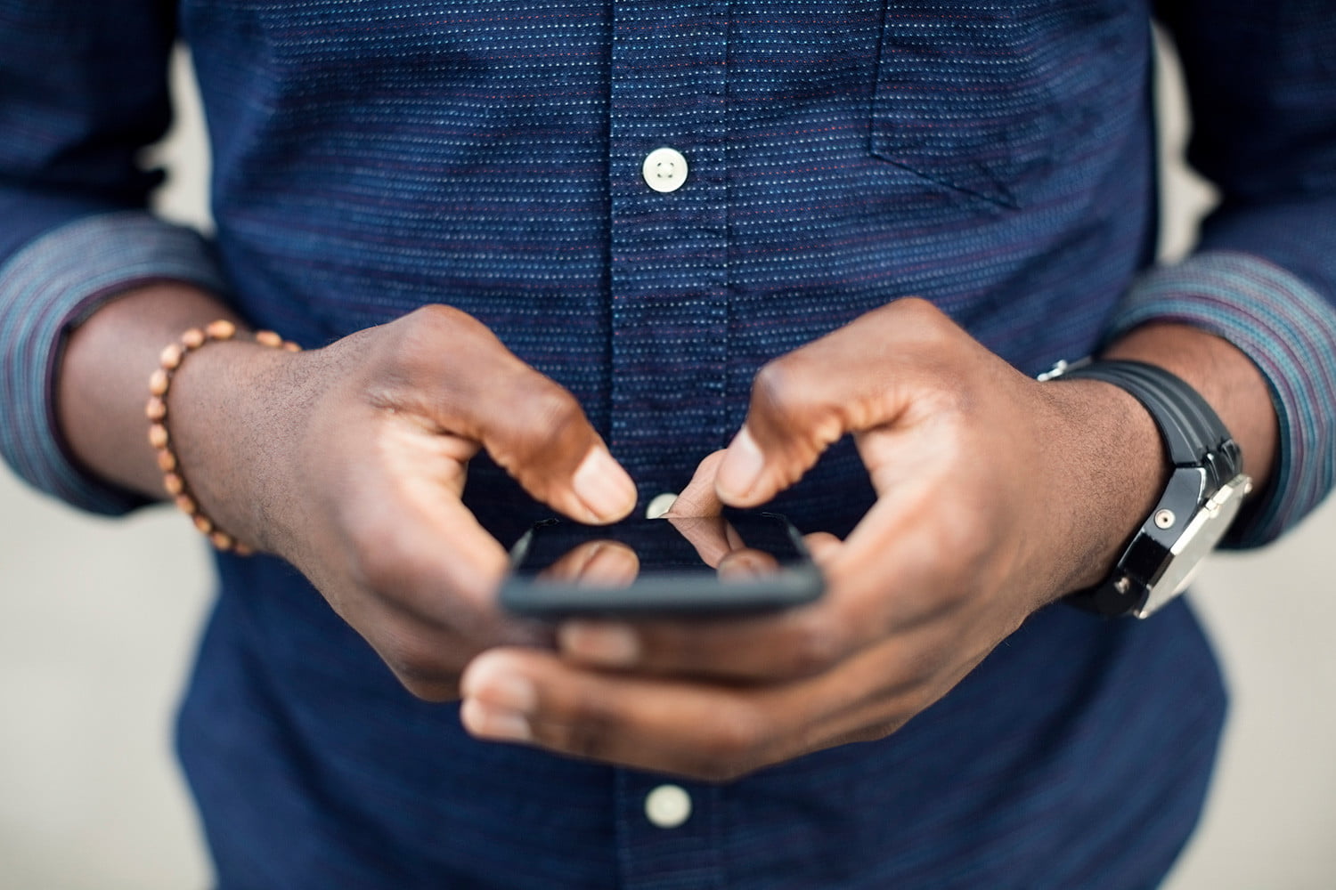 How to appear offline on Facebook