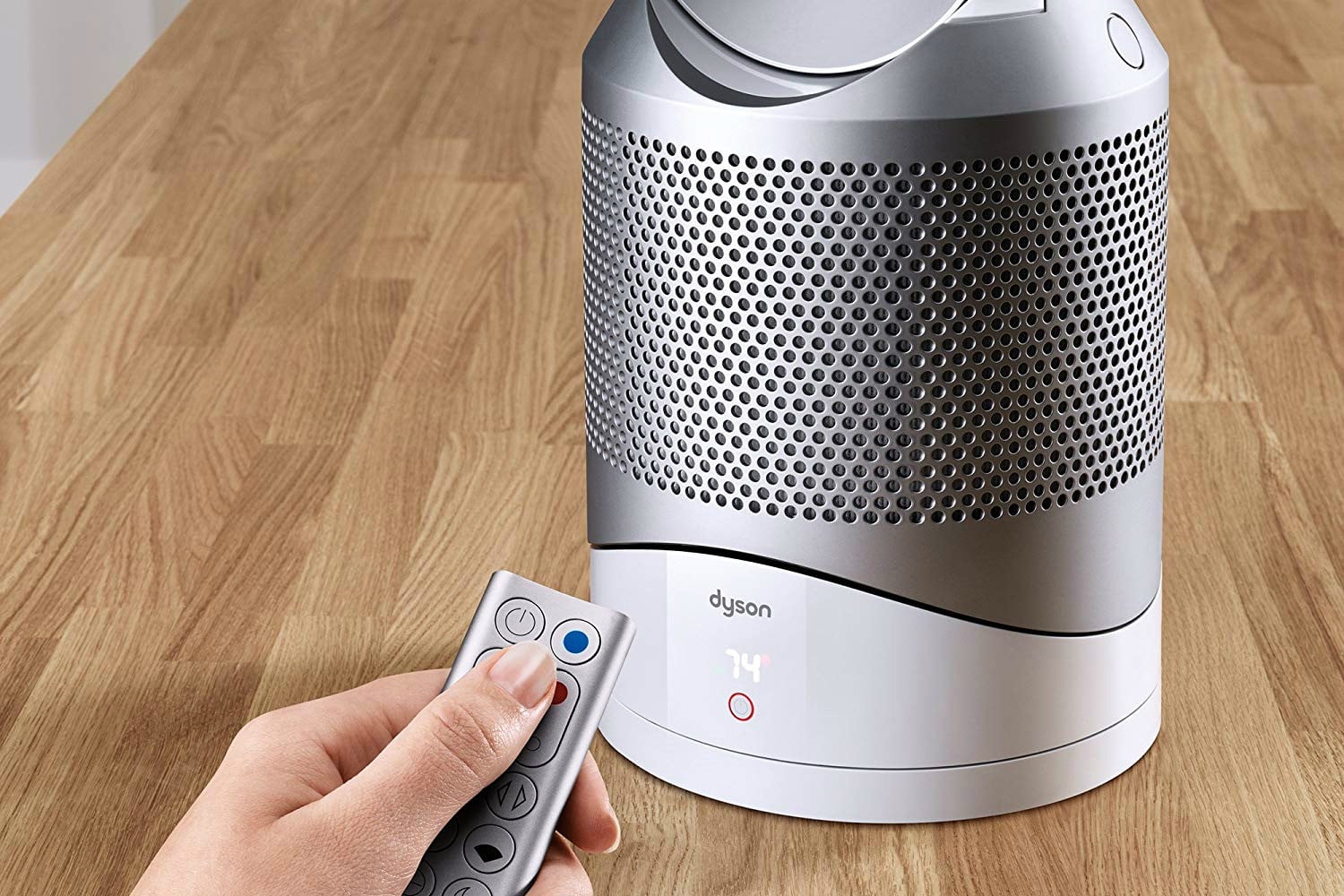 Breathe easy, stay warm with Amazonโs one-day deal on a Dyson air purifier fan
