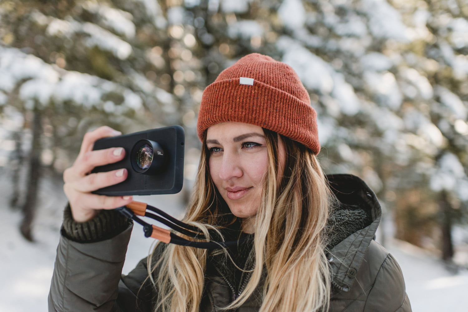 New Moment photo cases and lenses are a big plus for the OnePlus 6