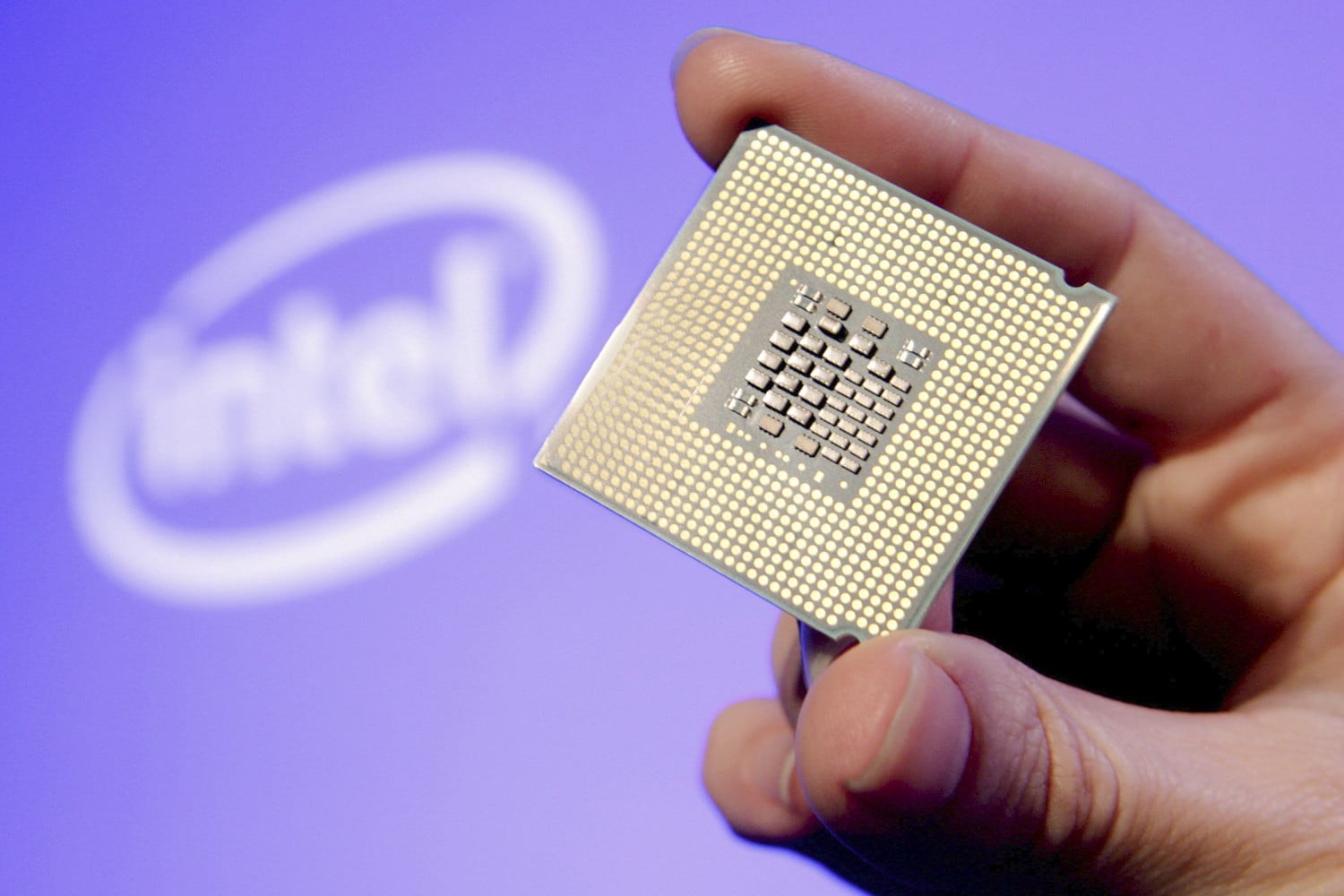 Intel Foveros is a ‘hybrid x86 architecture’ that pairs Core with Atom