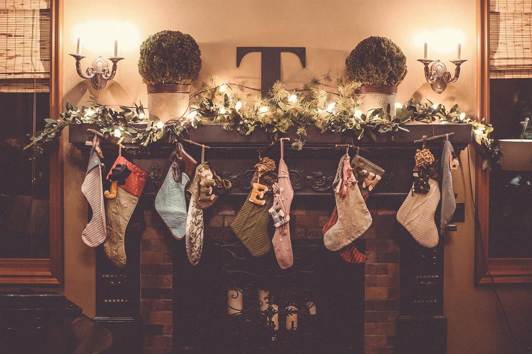 The best smartphone stocking stuffers for a very techy Christmas