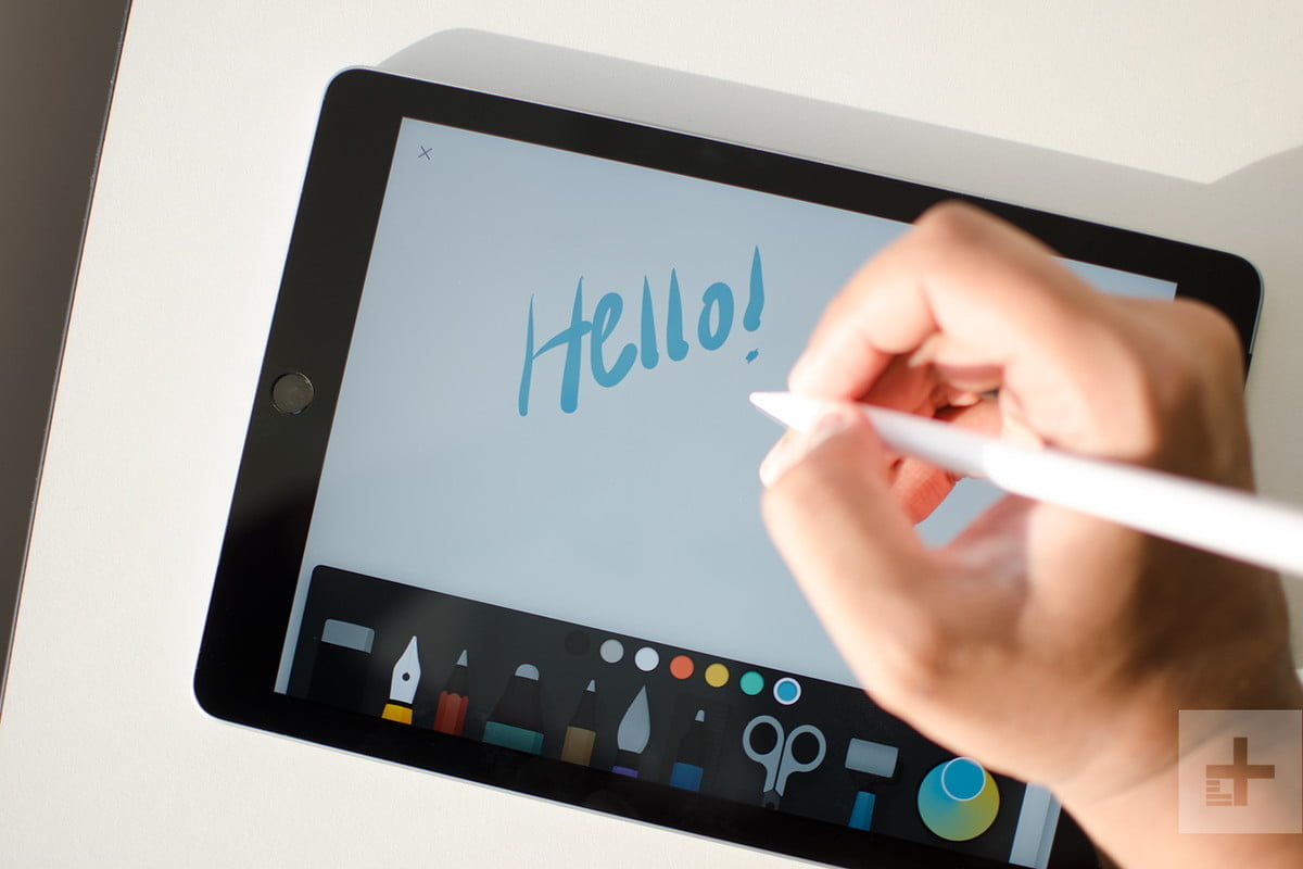 Amazon slashes price of 2018 iPad to under $250 in time for Christmas