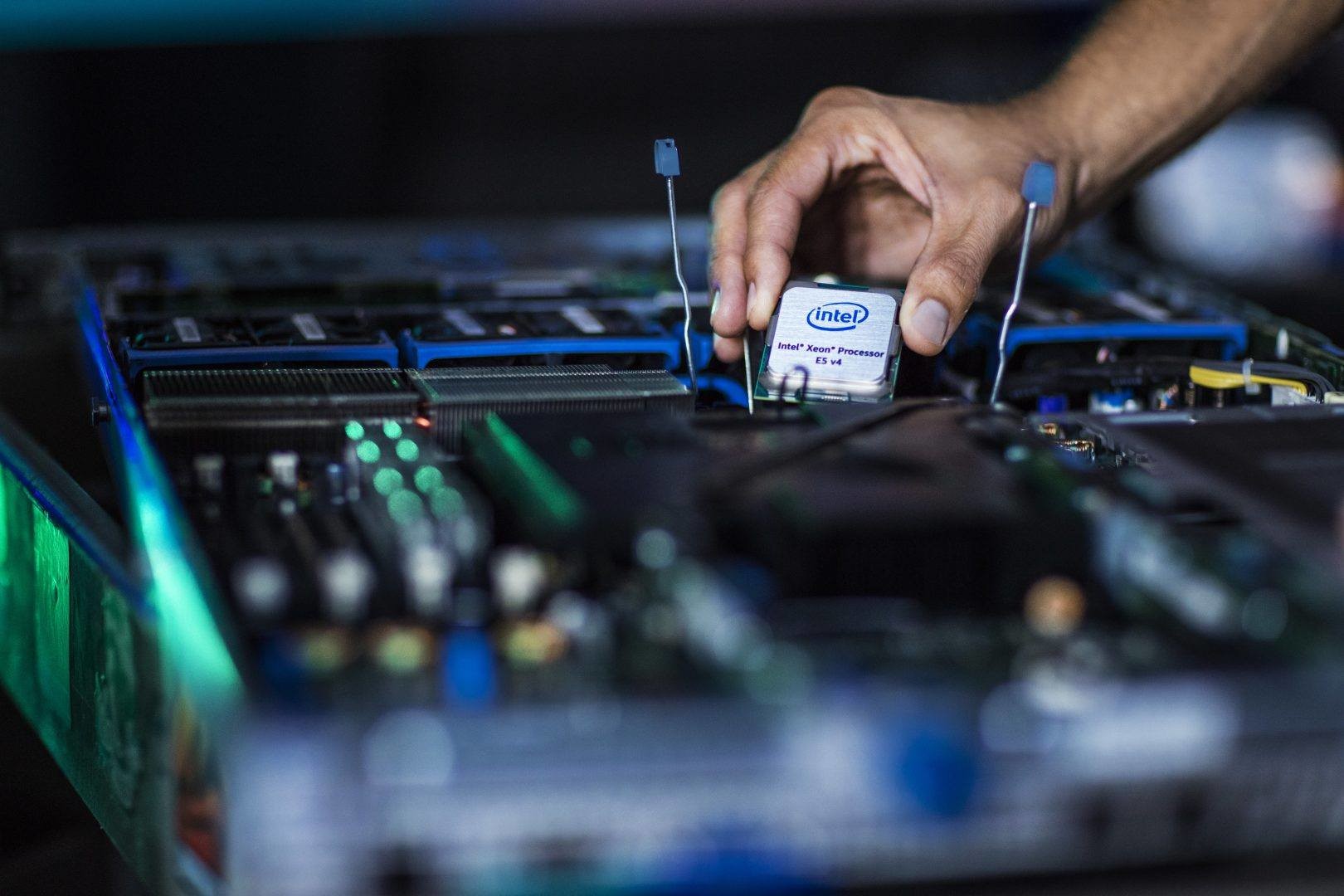 Intel’s 28-core monster Xeon CPU might cost upwards of $4,000