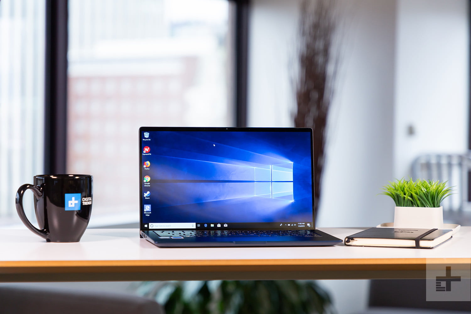 Asus ZenBook 13 UX333 vs. Apple MacBook Air