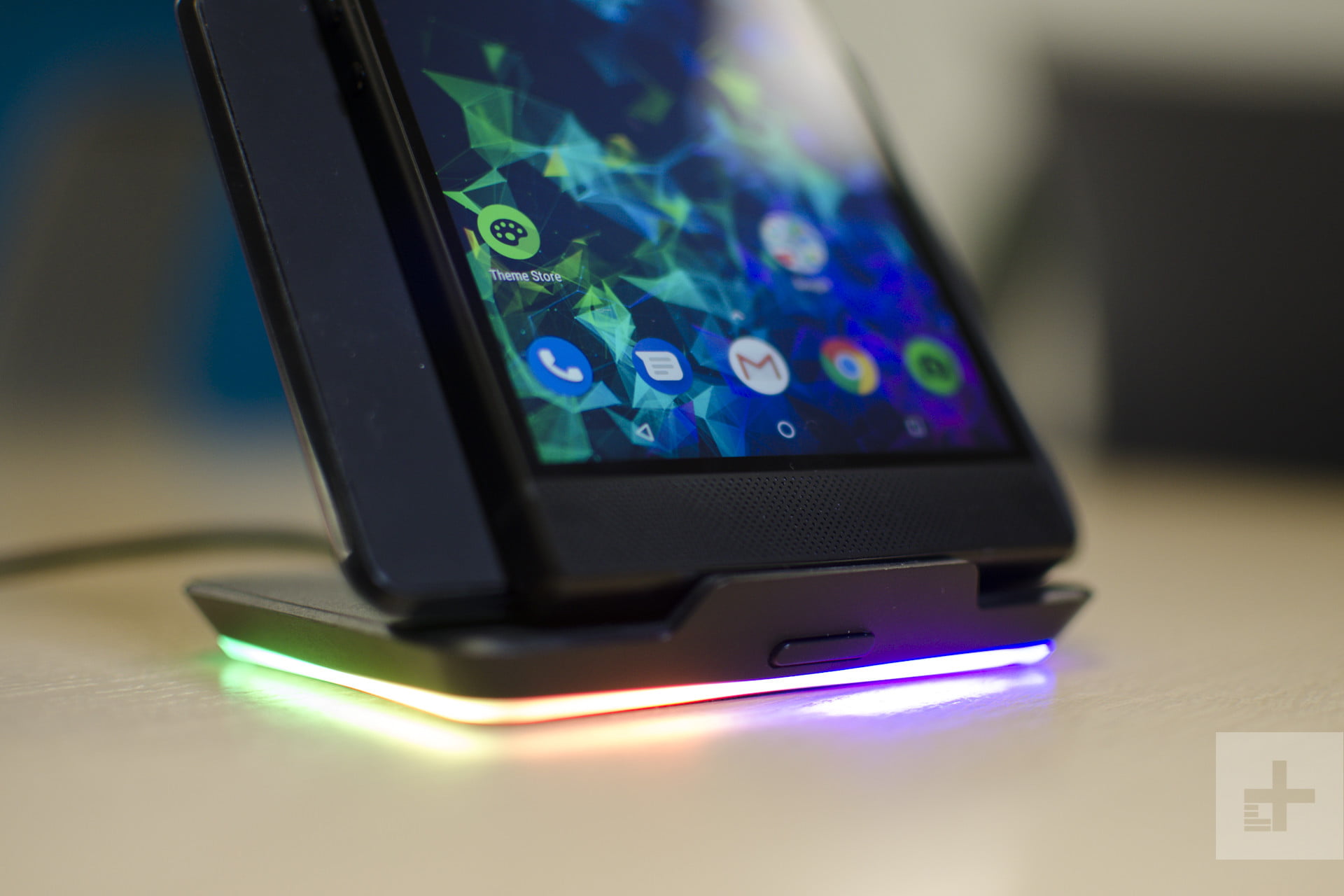 Razer’s Wireless Charger will turn your desk into gamer heaven